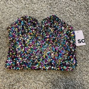 Super cute sparkly colorful top great for events or concerts and going out:)